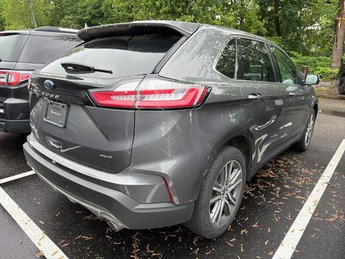 Carbonized Gray Metallic 2022 Ford Edge Titanium
