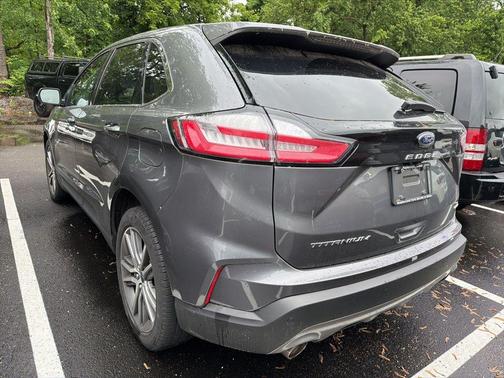 Carbonized Gray Metallic 2022 Ford Edge Titanium