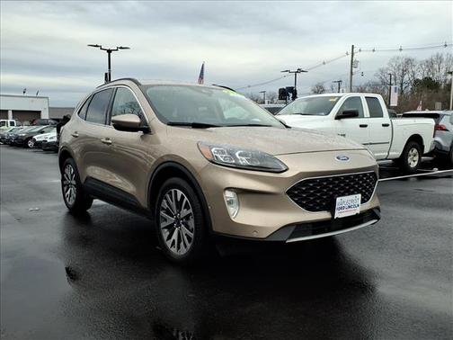 2020 Ford Escape Titanium
