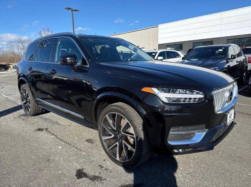 2024 Volvo XC90 B6 Plus Bright Theme 7-Seater
