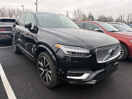 2024 Volvo XC90 B6 Plus Bright Theme 7-Seater