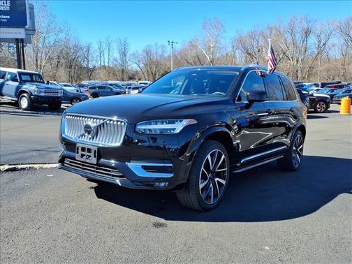 2024 Volvo XC90 B6 Plus Bright Theme 7-Seater