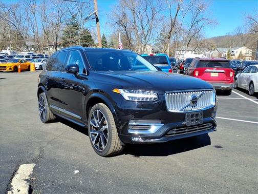 2024 Volvo XC90 B6 Plus Bright Theme 7-Seater