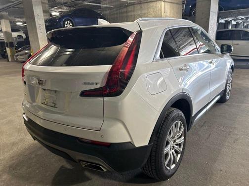 Crystal White 2022 Cadillac XT4 Premium Luxury