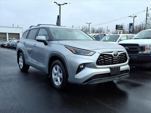 2023 Toyota Highlander LE