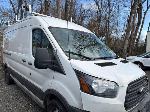2018 Ford Transit-250 148 WB Medium Roof Cargo