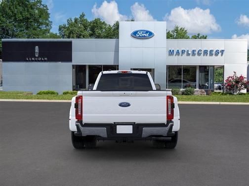 2025 Ford F-350 Lariat Super Duty