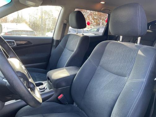 2013 Nissan Pathfinder SV