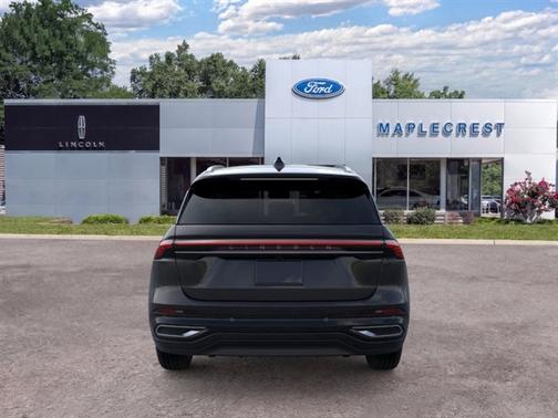 Infinite Black Metallic 2026 Lincoln Nautilus Reserve