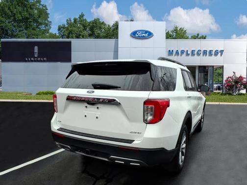 Star White 2023 Ford Explorer XLT