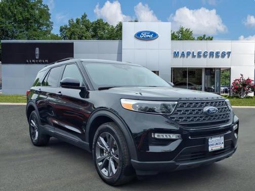 Agate Black Metallic 2023 Ford Explorer XLT