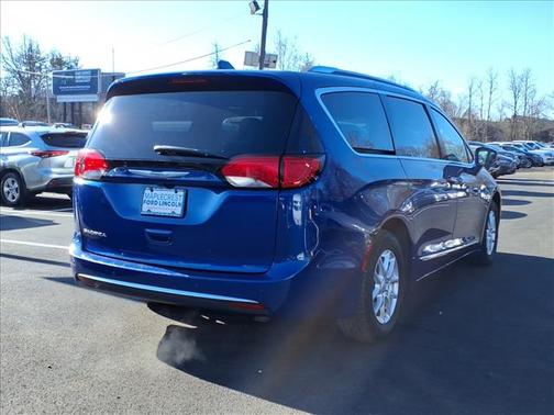 2020 Chrysler Pacifica Touring-L