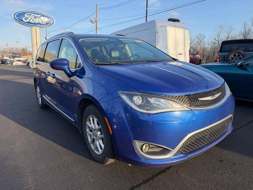 2020 Chrysler Pacifica Touring-L