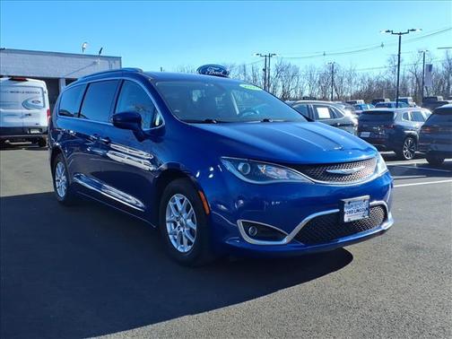 2020 Chrysler Pacifica Touring-L