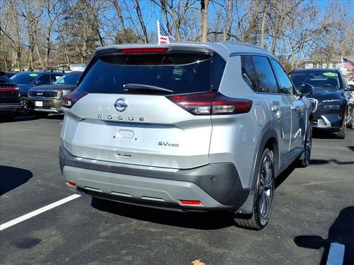 2021 Nissan Rogue SV