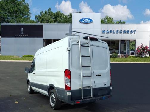 2018 Ford Transit-250 130 WB Medium Roof Cargo
