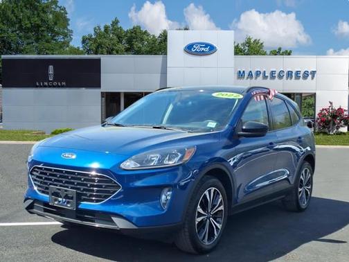Blue Metallic 2022 Ford Escape SEL