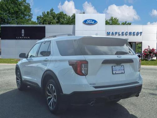 2022 Ford Explorer ST-Line