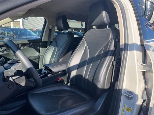 2022 Lincoln Nautilus Standard