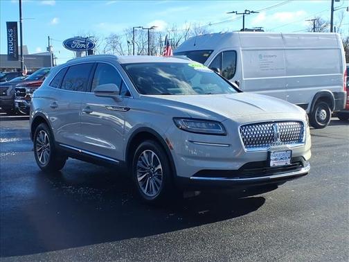 2022 Lincoln Nautilus Standard