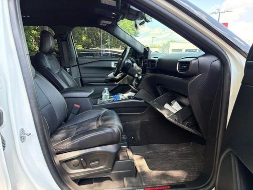 White Metallic 2023 Ford Explorer ST