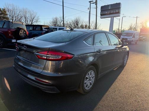 2019 Ford Fusion S