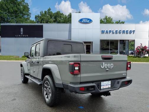 2021 Jeep Gladiator Overland
