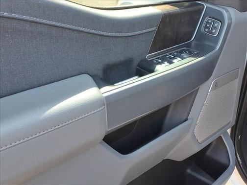 White 2023 Ford F-150 Lariat