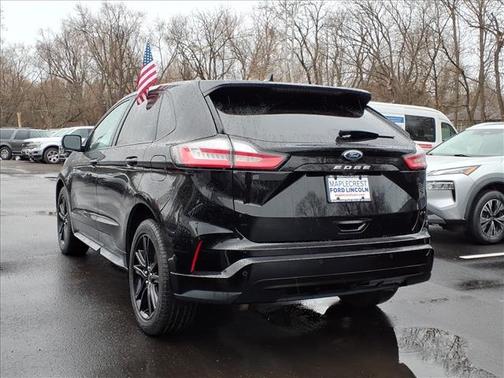 2022 Ford Edge ST Line