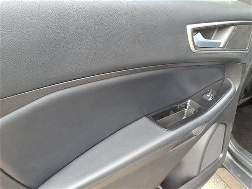 Magnetic 2017 Ford Edge SEL