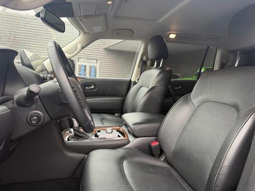 2023 Nissan Armada SL