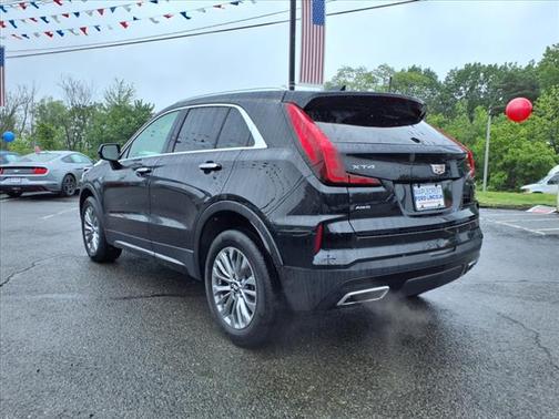 2024 Cadillac XT4 Premium Luxury