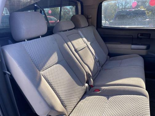 2011 Toyota Tundra Grade