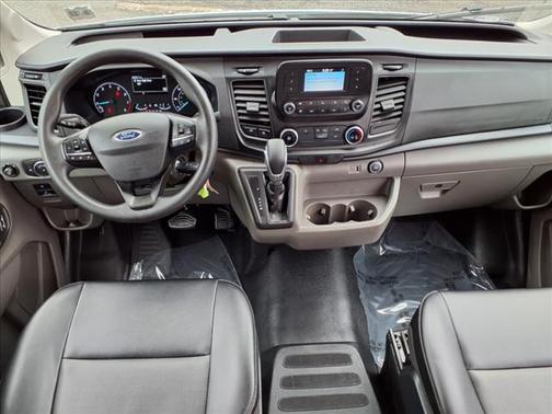 2022 Ford Transit-250 Base