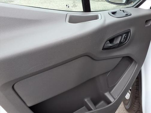 2022 Ford Transit-250 Base
