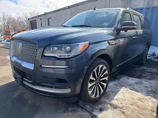 2022 Lincoln Navigator L Reserve
