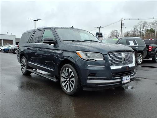 2022 Lincoln Navigator L Reserve