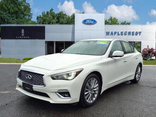 2022 INFINITI Q50 LUXE