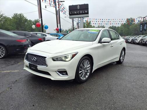2022 INFINITI Q50 LUXE