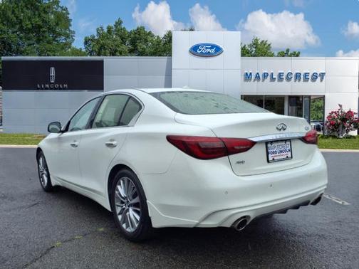 2022 INFINITI Q50 LUXE