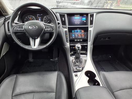 2022 INFINITI Q50 LUXE