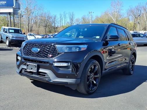 Agate Black Metallic 2022 Ford Explorer ST
