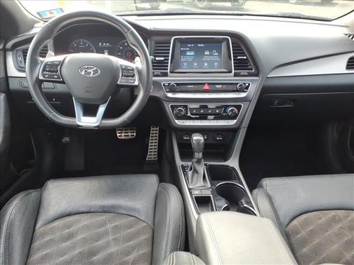 2018 Hyundai SONATA Sport