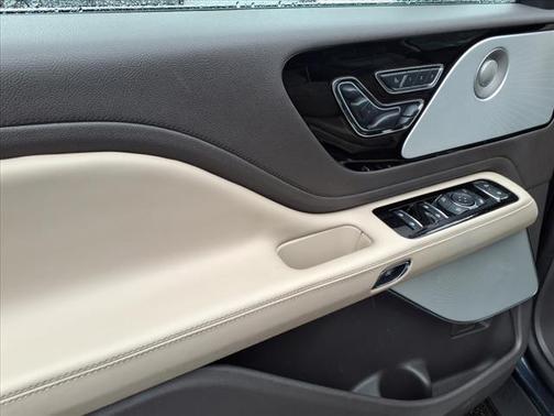 2022 Lincoln Aviator Reserve AWD