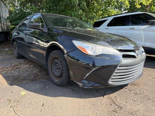 Midnight Black Metallic 2017 Toyota Camry LE