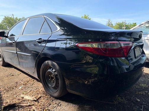 Midnight Black Metallic 2017 Toyota Camry LE