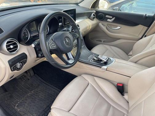 2016 Mercedes-Benz GLC-Class GLC 300 4MATIC
