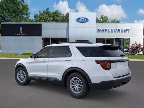 Space White Metallic 2026 Ford Explorer Active