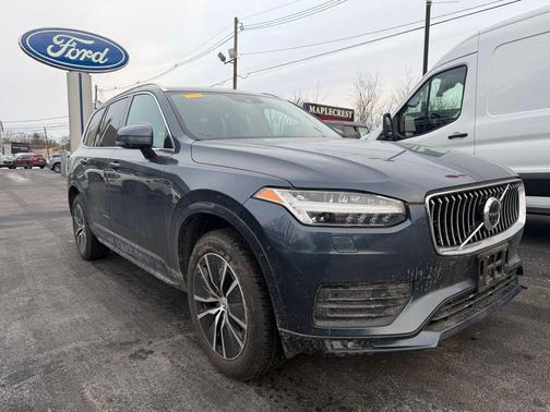 2020 Volvo XC90 T5 Momentum 7 Passenger
