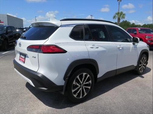 2023 Toyota Corolla Cross XLE